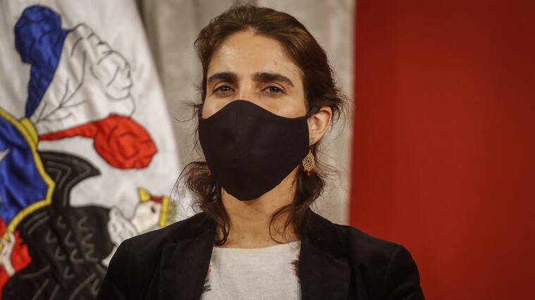 24 de junio del 2020/SANTIAGOMaria Jose Zaldivar, ministra del Trabajo y Prevision Social, participa de la ceremonia, donde se promulga el proyecto de ley para padres, madres o cuidadores de niÒos en edad preescolar, en el salÛn Montt Varas del Palacio de La Moneda.
FOTO: SEBASTIAN BELTRAN GAETE/AGENCIAUNO