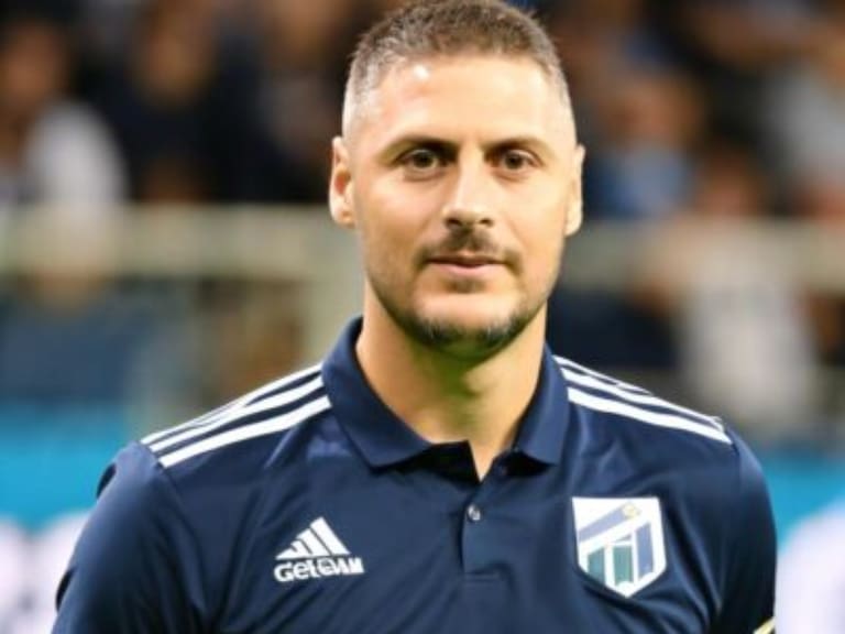 Página web issarisnikos.com