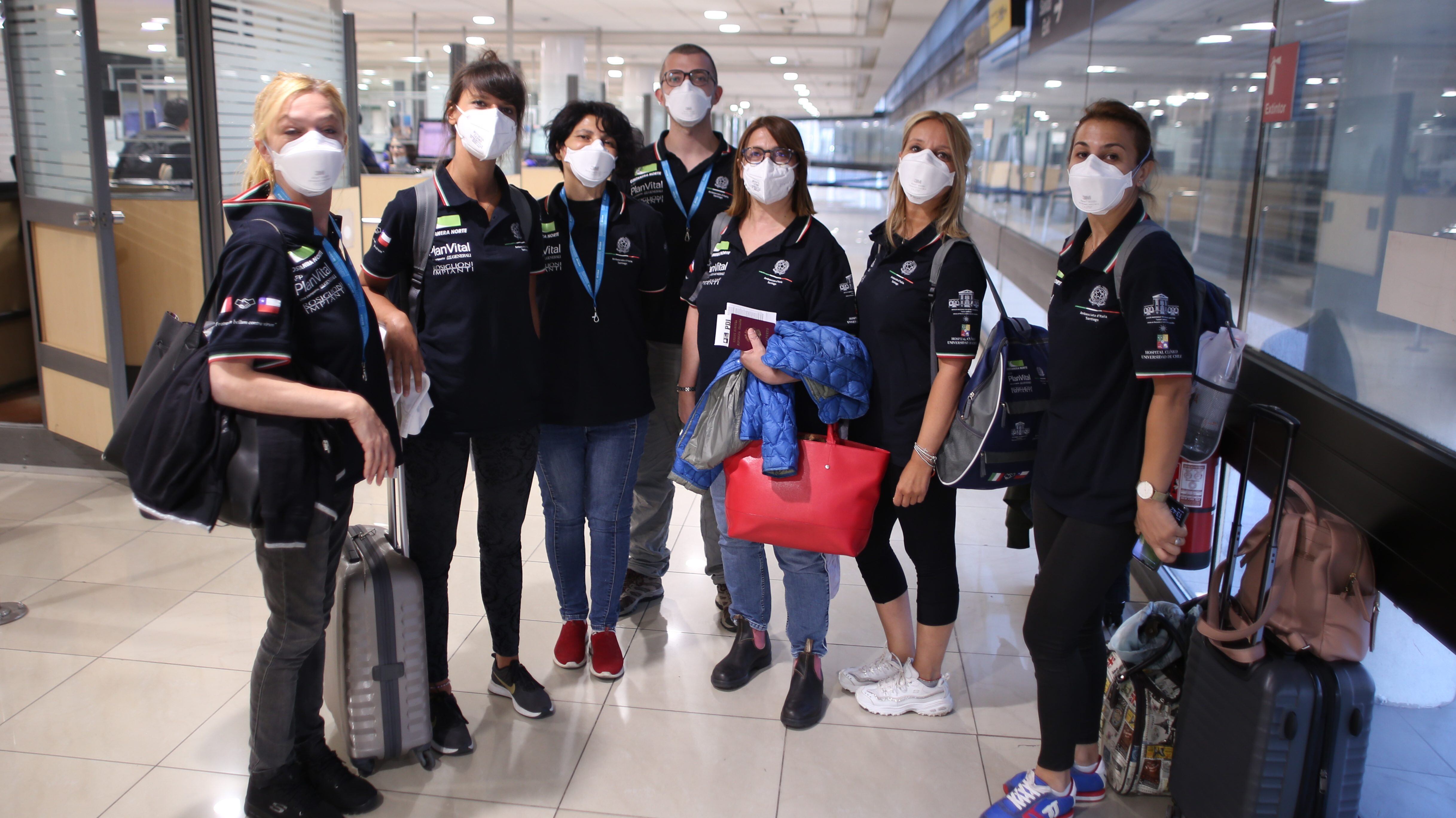 Médicos italianos llegaron a Chile para compartir su experiencia en la pandemia del coronavirus