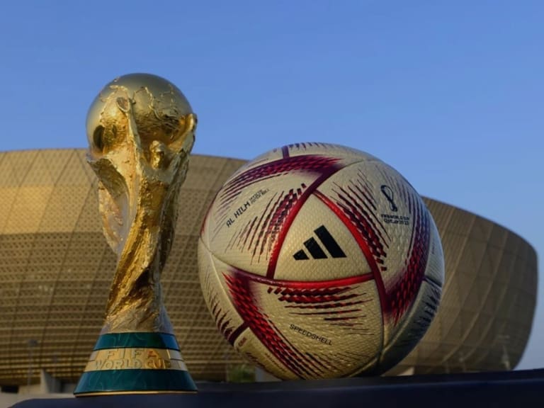 Al Hilm, el balón que FIFA dispone para las semifinales y final de Qatar 2022
