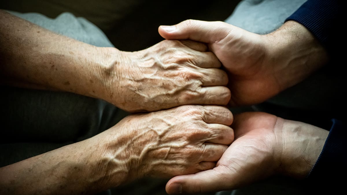 Estudio identifica la edad en que el cuerpo envejece bruscamente: también se pierde la resiliencia
