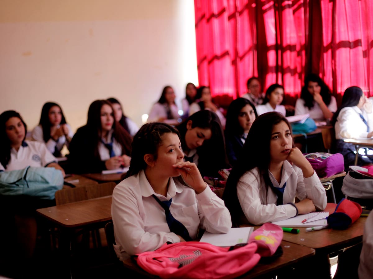 ¿Adiós a séptimo y octavo básico? Gobierno propone postergar un desconocido cambio en la educación en Chile