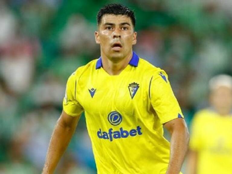 Tomás Alarcón sueña con quedarse en el Cádiz: «La Liga es una de las mejores del mundo y estoy muy feliz»