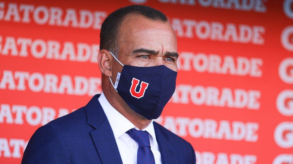 23 DE DICIEMBRE DE 2020/SANTIAGOEl Director TŽcnico de Universidad de Chile, Rafael Dudamel (c), durante el partido valido por vigŽsimo primera fecha del Campeonato Nacional AFP PlanVital 2020, entre Universidad de Chile y Universidad Cat—lica, disputado en el Estadio Nacional.
FOTO: SEBASTIAN ORIA/AGENCIAUNO