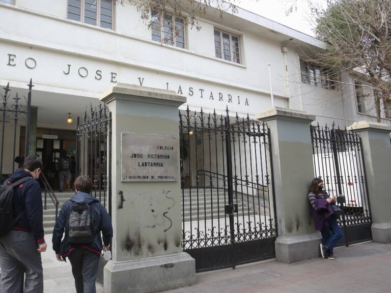 Liceo Lastarria inicia proceso de identificación para el ingreso de los estudiantes