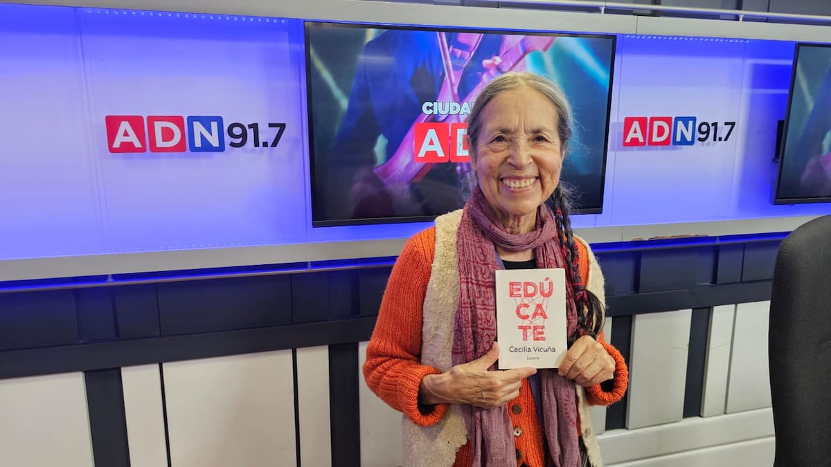 ¿Estamos educando robots? El potente llamado de Cecilia Vicuña ante la crisis del sistema escolar