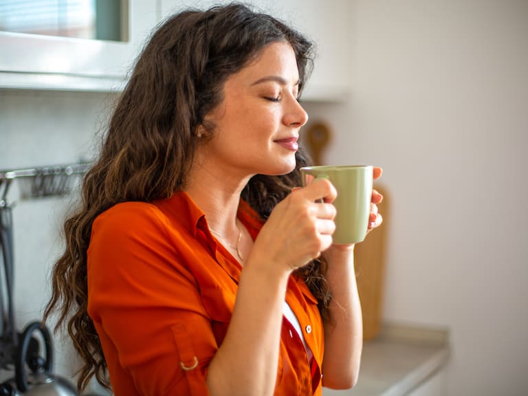 Estos errores comunes aceleran el envejecimiento, según expertos internacionales