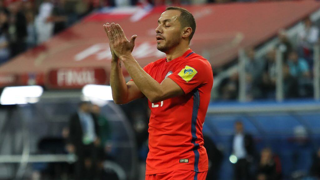 Marcelo Díaz se hizo presente en Asunción para alentar a la Roja ante Paraguay