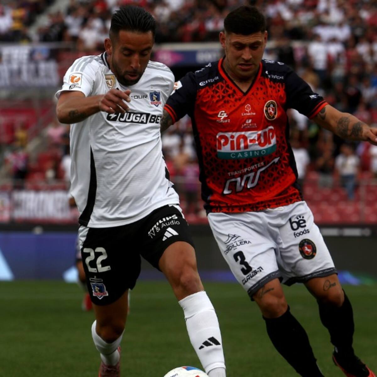 Mauricio Isla denuncia robo que sufrió en Barrio Italia tras el empate de Colo Colo con Deportes Limache