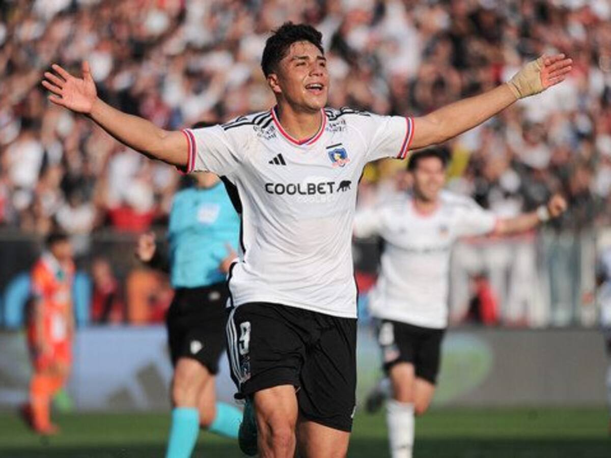 Colo Colo no tuvo piedad y goleó a Cobresal para seguir en carrera por el título del Campeonato Nacional