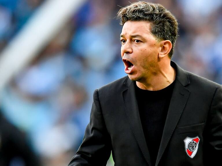 Marcelo Gallardo asoma como el principal candidato para la banca del Marsella de Alexis Sánchez
