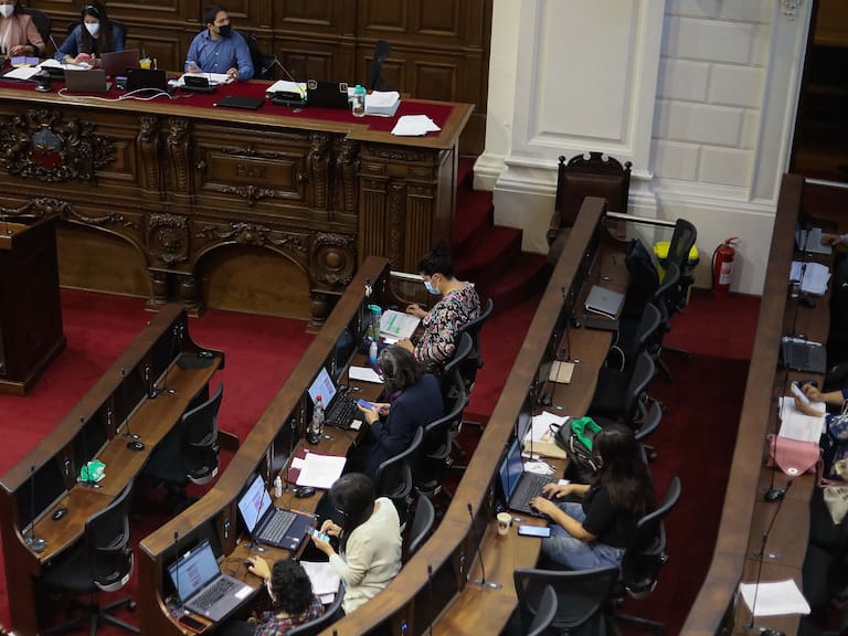 Comisión de Derechos Fundamentales de la Convención aprueba norma que prohíbe expulsiones colectivas