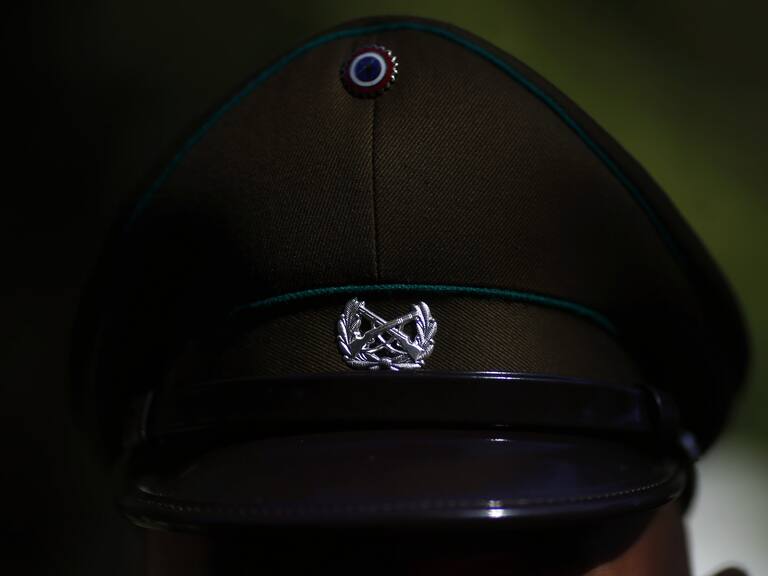 19 de Febrero de 2016/VIA DEL MARDetalle de una gorra de un Carabinero durante la visita a los cuarteles temporales de la tenencia de carabineros y unidad de la PDI al interior de la Quinta Vergara. El objetivo de stas es resguardar la seguridad de los asistentes al 57¡ Festival Internacional de la cancin de Via del Mar.
FOTO: PABLO VERA LISPERGUER/AGENCIAUNO