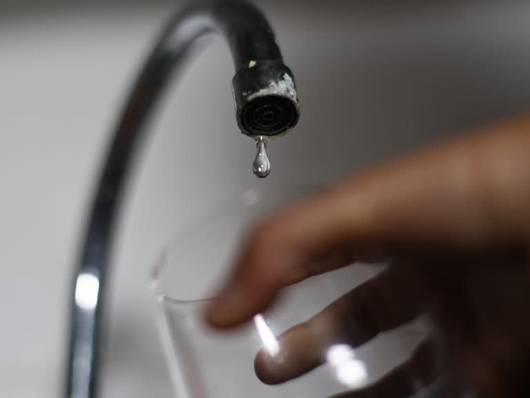 Corte de agua en Valparaíso: Esval anuncia interrupción del suministro de emergencia en la provincia de San Antonio