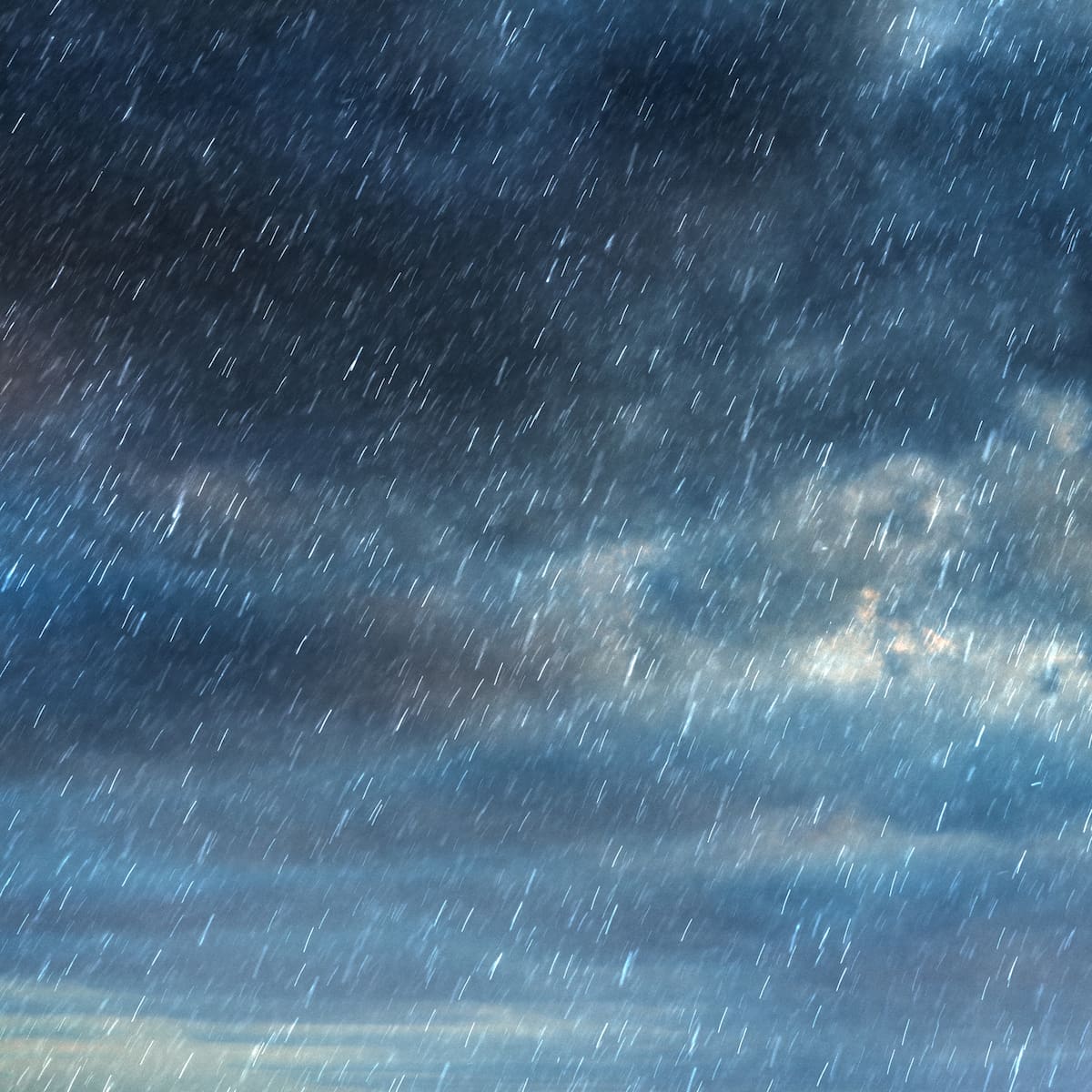 Nuevo río atmosférico llega a Chile con lluvias y nieve: caerían hasta 80 mm de agua en 24 horas