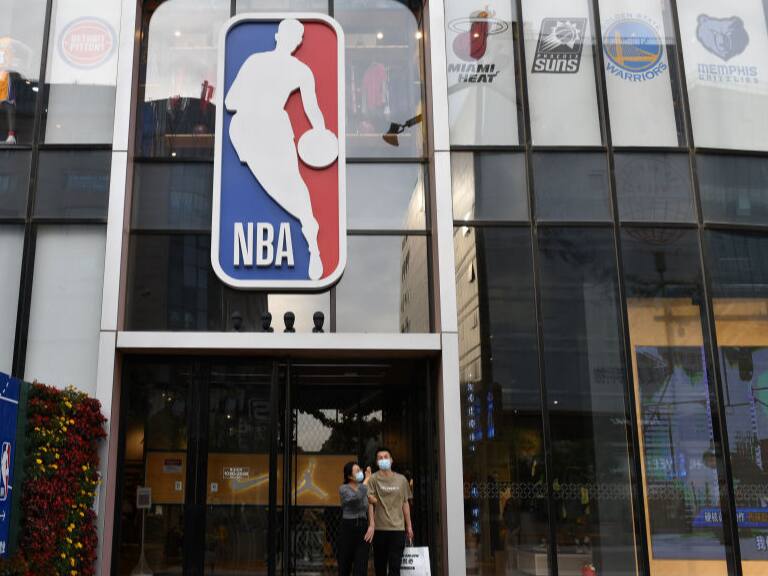Aquí sí lideran los Lakers: conoce los equipos con mayor venta de productos en la temporada regular de la NBA