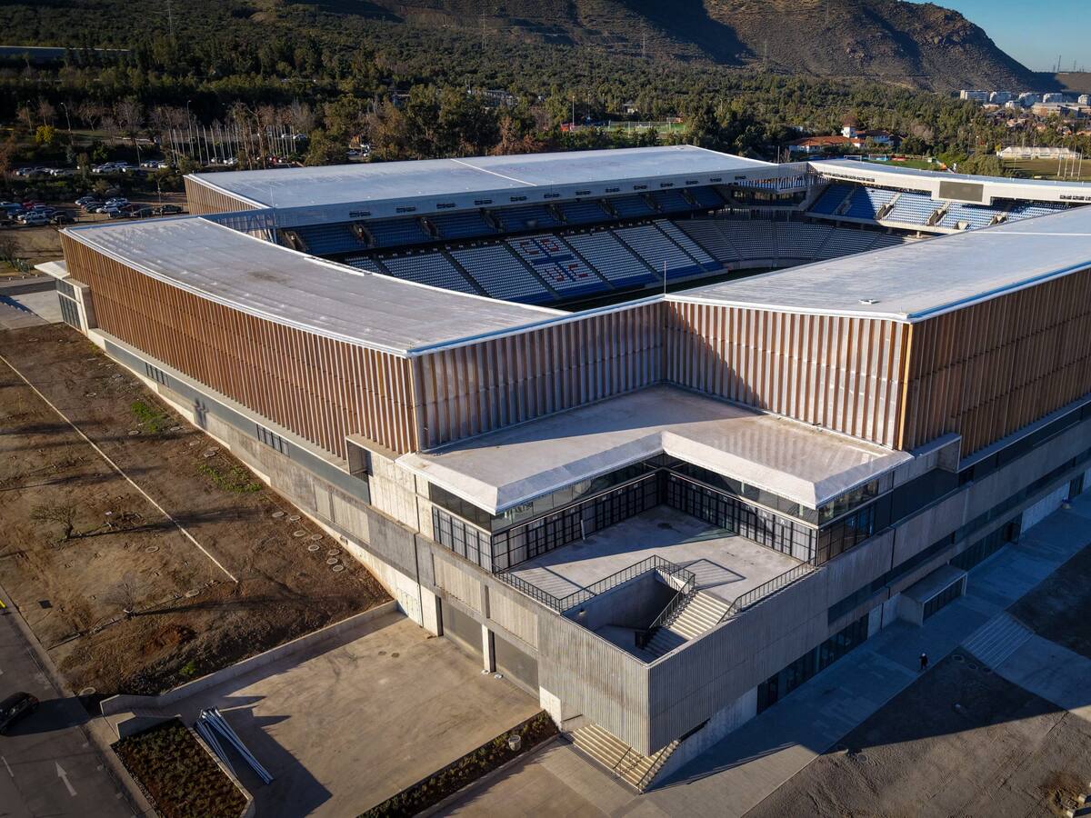 La UC tiene el visto bueno: Dirección de Obras Municipales de Las Condes aprueba el Claro Arena