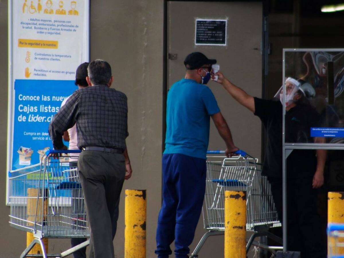 Confirmaron caso de persona contagiada con Covid-19 en supermercado de Lo Barnechea
