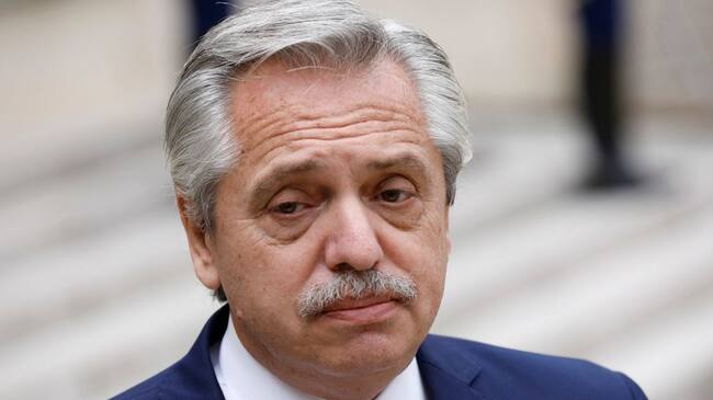 PARIS, FRANCE - MAY 12: Argentinian President Alberto Fernández speaks to the media about a number of issues, including the renegotiation of Argentina's debt repayment to the IMF and the global health crisis, as he visits French President at Elysee Palace on May 12, 2021 in Paris, France.(Photo by Antoine Gyori/Corbis via Getty Images)