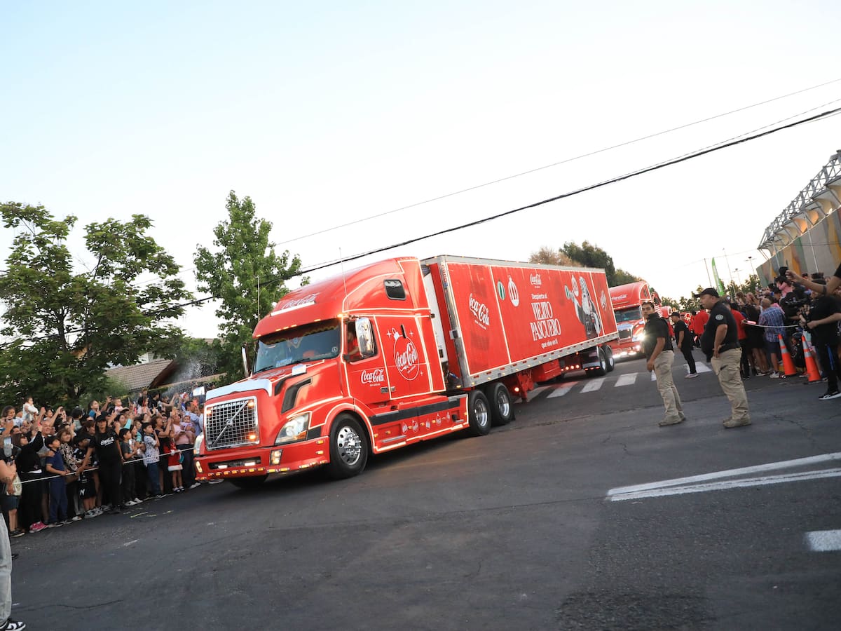 Caravana Navideña Coca Cola 2025 llegará a 9 comunas de Santiago: revisa aquí fechas y horarios en la región Metropolitana