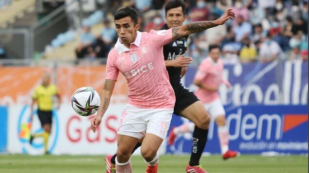 Edson Puch no estará ante Deportes Antofagasta y podría ser baja en la Roja