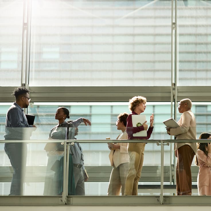 ¿Buscas emigrar?: abren vacantes para que chilenos trabajen en Alemania con apoyo económico