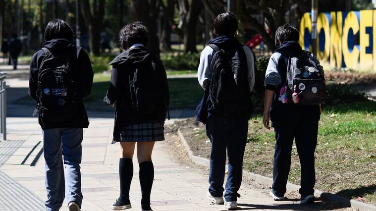 1 de Abril del 2022 / CONCEPCIÓNEstudiantes en el marco de la violencia ocurrida este último tiempo centro de Concepción, Región del Biobío.
FOTO: OSCAR GUERRA / AGENCIAUNO