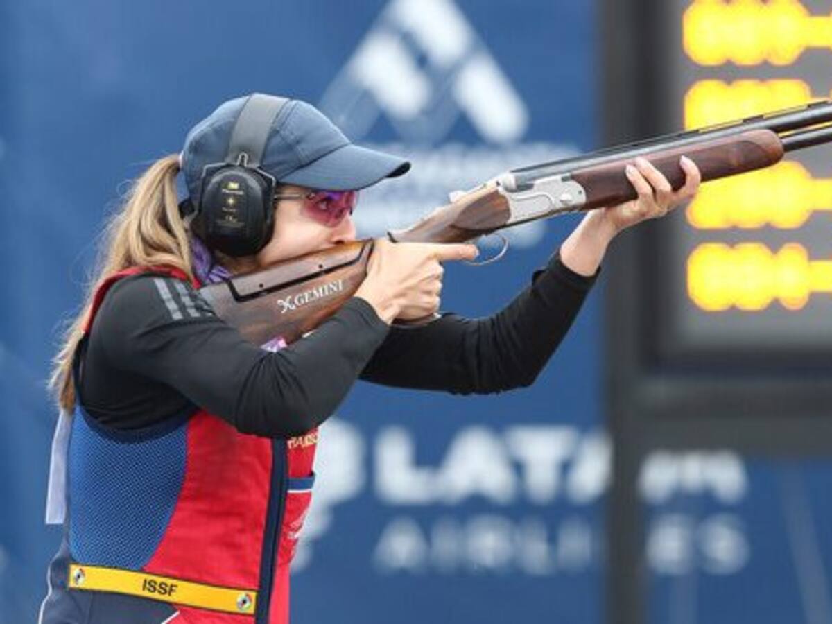 «Quiero ser medallista»: La ilusión de Francisca Crovetto tras brillar en la primera ronda del Tiro Skeet en Santiago 2023