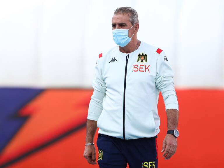 Unión Española evalúa la continuidad de Jorge Pellicer como su técnico