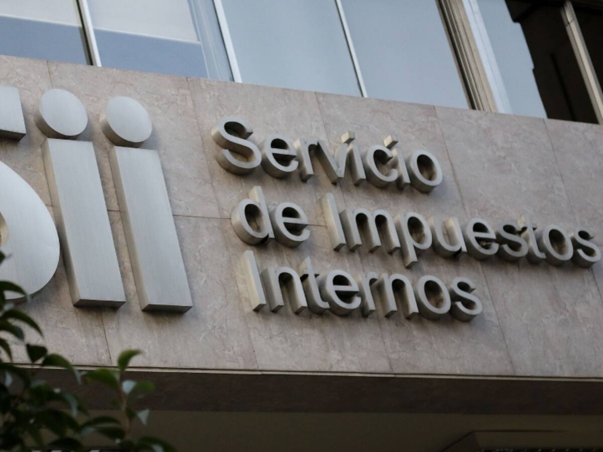 Estaban vinculados a malls chinos: SII se querella contra cinco extranjeros por evadir $2.357 millones