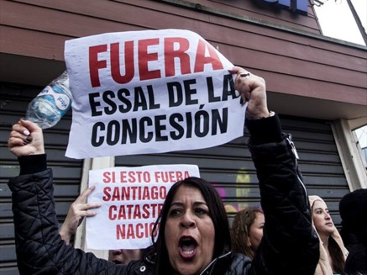 Essal ofreció tres meses de no pago de la cuenta del agua para afectados por corte de suministro