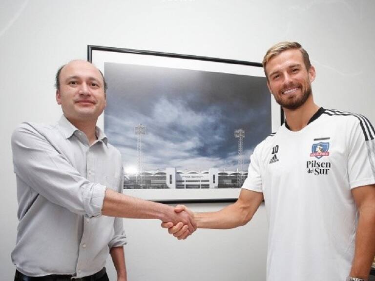 Colo Colo presentó oficialmente a Christian Santos como su nuevo refuerzo