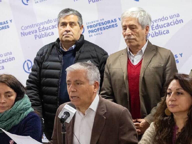 Paro de profesores: Gobierno entrega tercera propuesta para aliviar las demandas del gremio