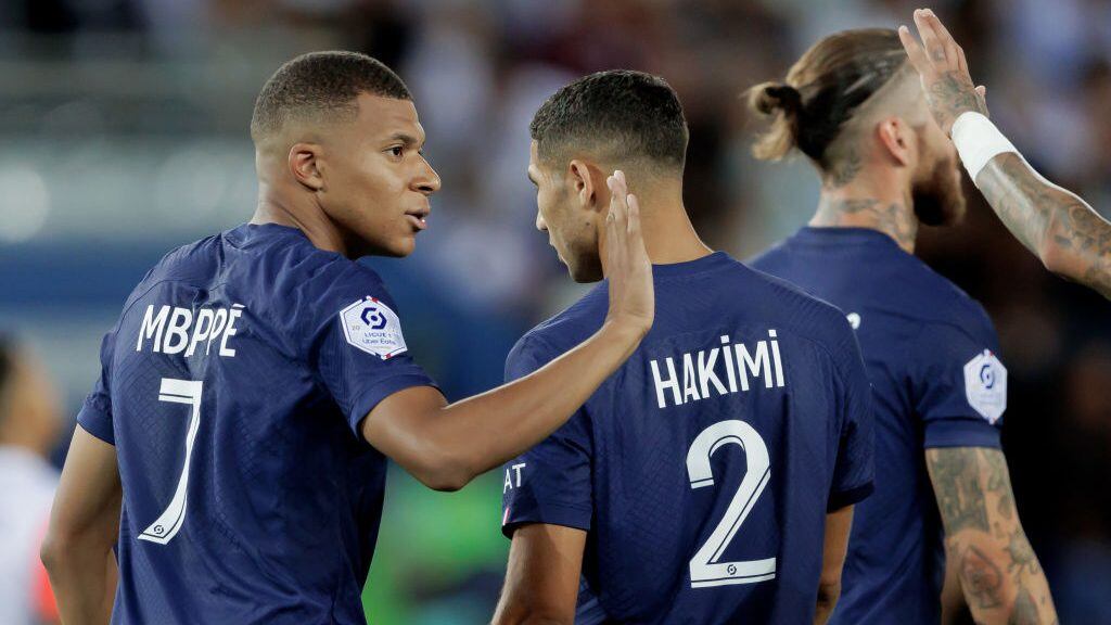 "Tienes que darme los pases": el reproche de Mbappé a Hakimi