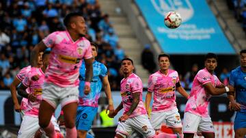 Cobreloa sufre una dura goleada ante Deportes Iquique y se compromete aún más con el descenso