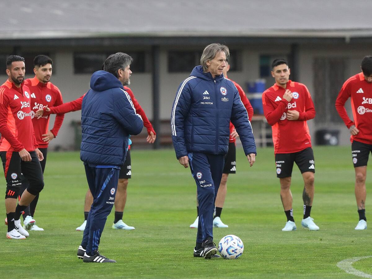 Con dos cambios: la nueva formación que probó Ricardo Gareca para el crucial duelo de La Roja ante Bolivia