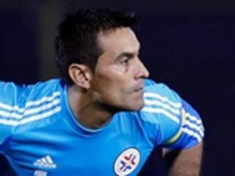 Arquero paraguayo Justo Villar se acerca a Colo Colo