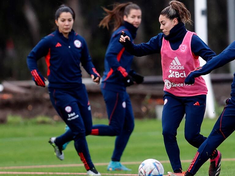 El conflicto desatado entre dos altos mandos de las selecciones femeninas de Chile