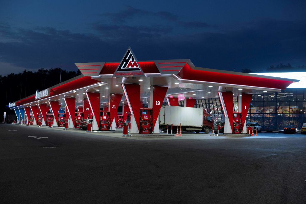 Estación de gasolina en Moscú de Rusia