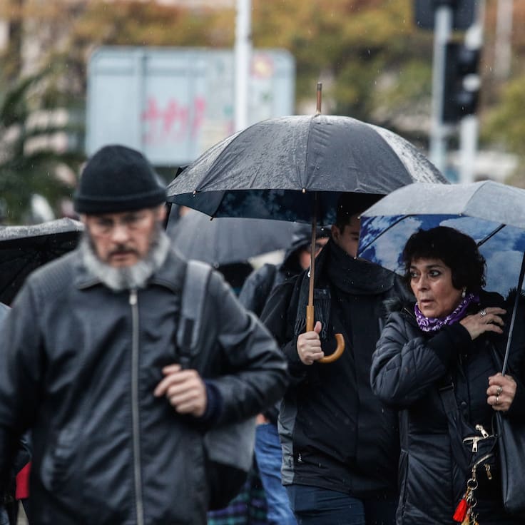 Anuncian lluvias para el primer fin de semana del verano: revisa las regiones afectadas