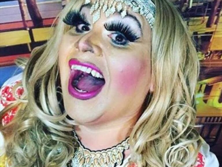 El momento cuando se enteran en la discoteque Fausto de la muerte de «Katiuska Molotov»