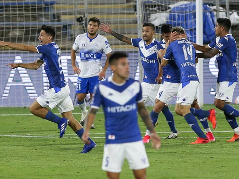 Universidad Católica quedó eliminada de la Copa Sudamericana tras caer ante Vélez en San Carlos de Apoquindo