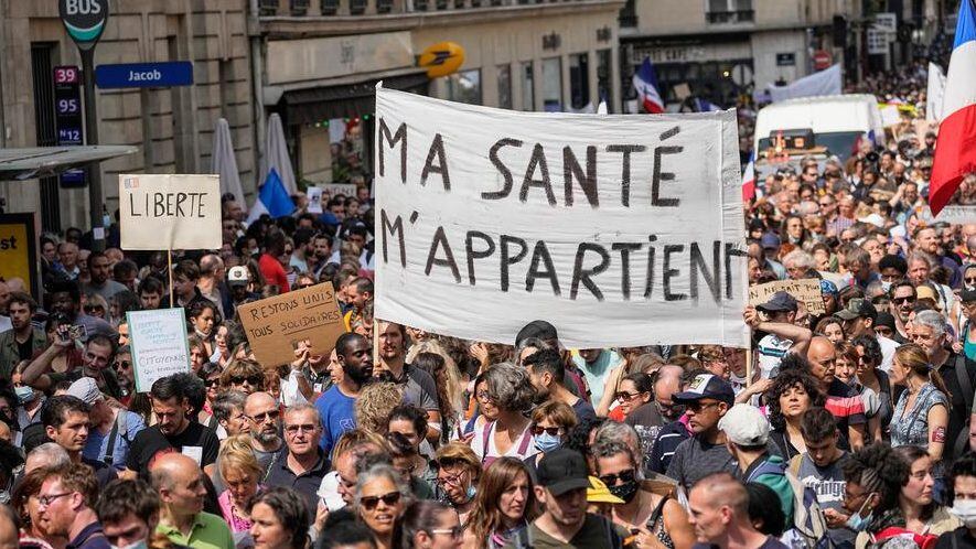 Protesta en Francia por vacuna obligatoria