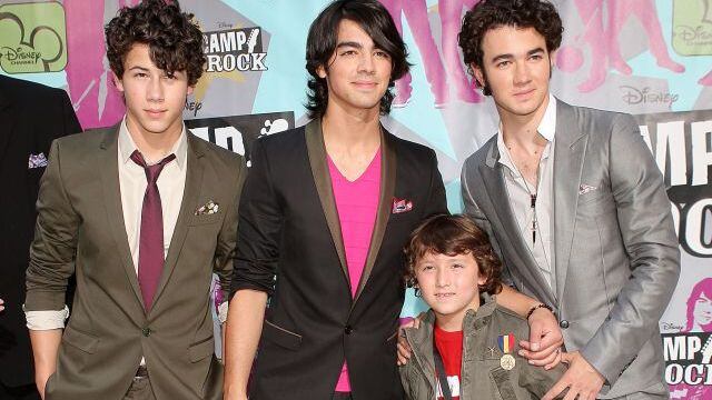 Jonas Brothers y Frankie Jonas