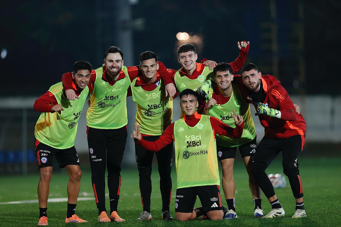 @laroja
