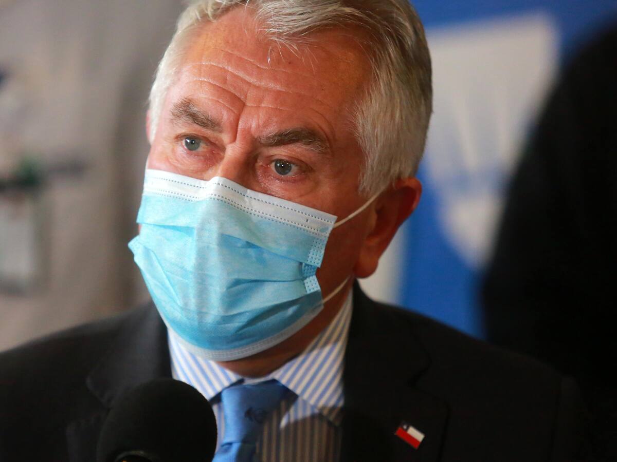 Ministro Paris: «De ninguna manera vamos retrocediendo»