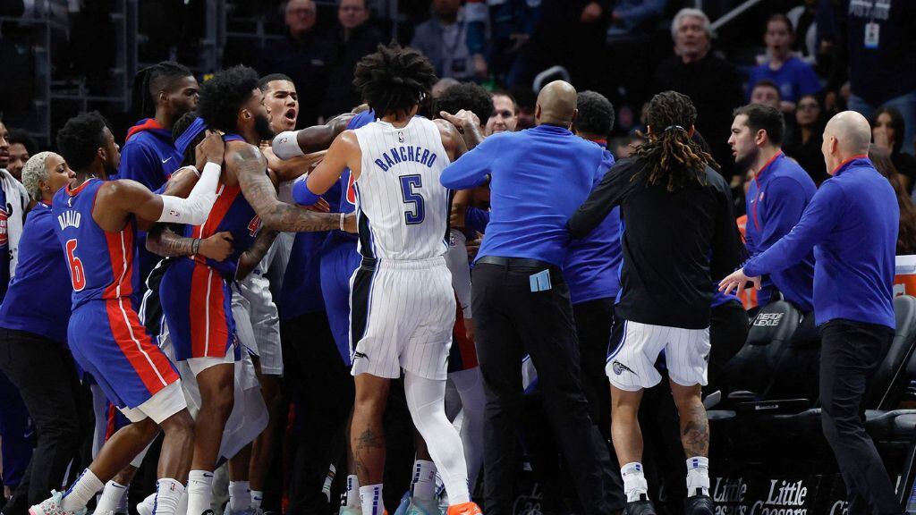 pelea orlando magic vs detroit pistons - NBA