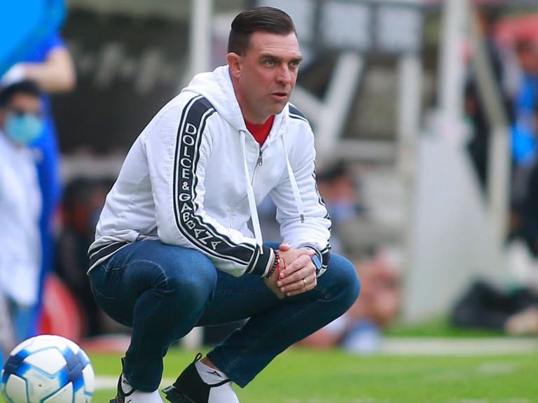 Tráfico de influencias: duras críticas en México a la gestión de Pablo Guede en Necaxa