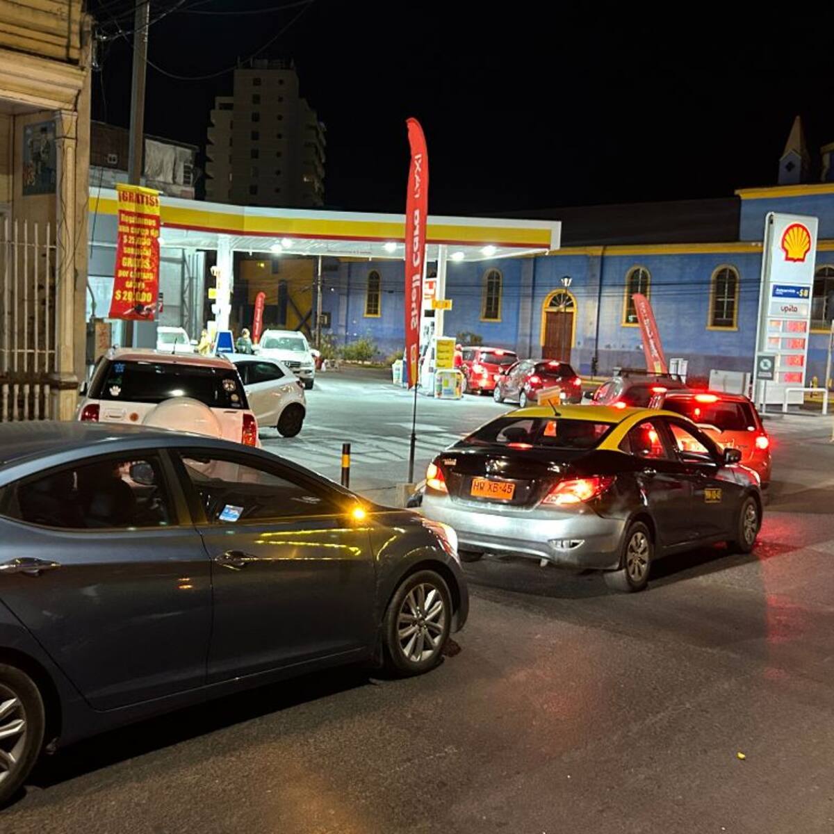 Bono de $100 mil por alza de combustibles en Chile: ¿Quiénes lo reciben?