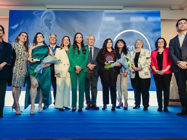 La ingeniera Fiorella Roco y la astrónoma Lorena Hernández reciben el premio For Women in Science 2025